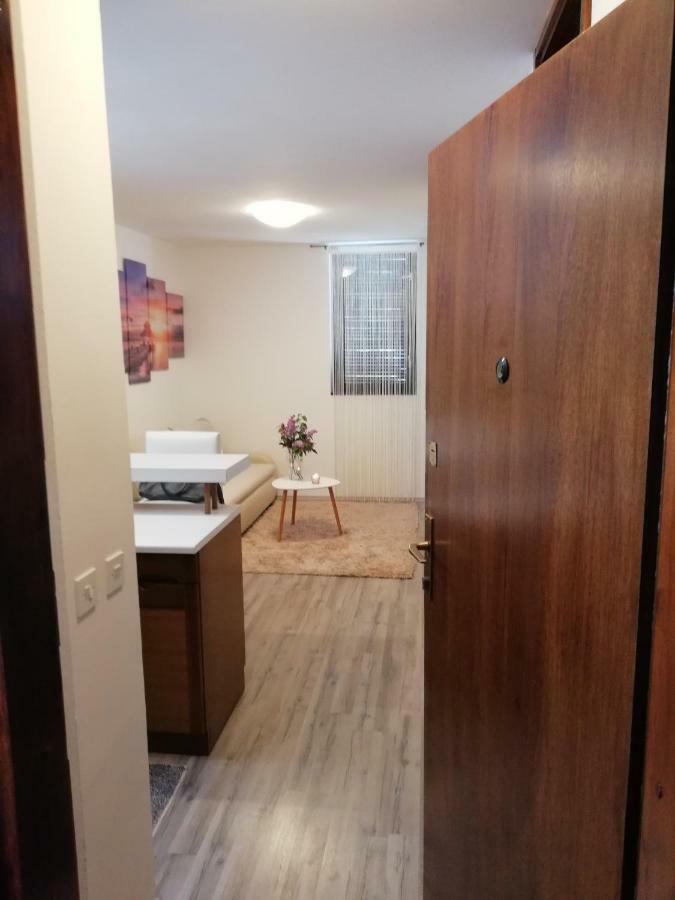 Nokturno Apartment, Self Check-In Πόρετς Εξωτερικό φωτογραφία