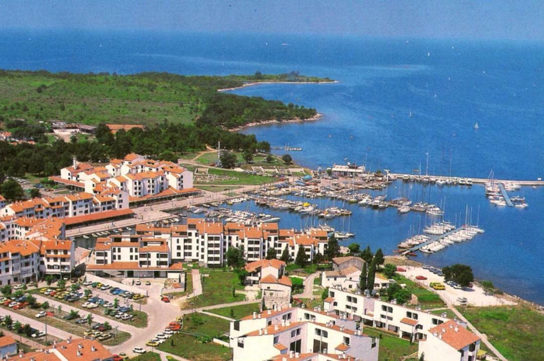 Nokturno Apartment, Self Check-In Πόρετς Εξωτερικό φωτογραφία